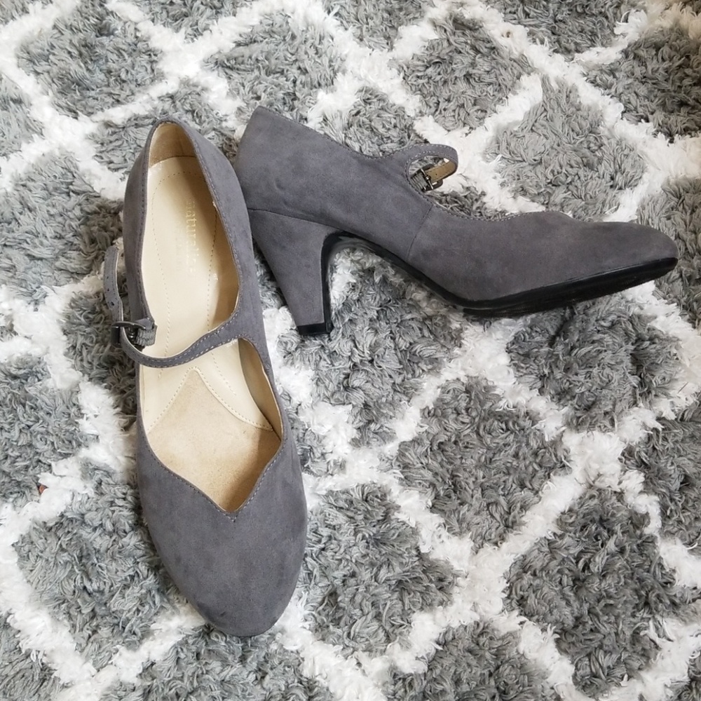 Gray strap heel